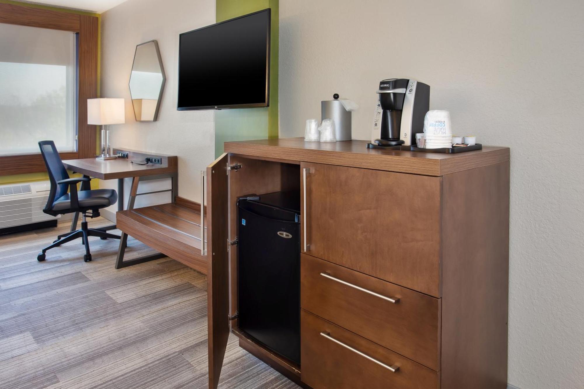 Standard Room,1541549197:JPEG