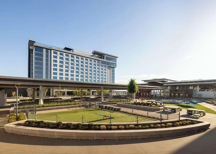 Hilton Bna Nashville Airport TerminalAirport Hotel